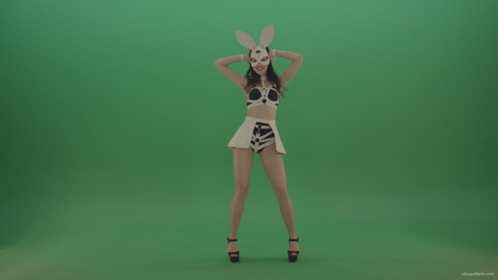vj video background Black-white-sexy-costume-the-girl-moves-the-basin-in-different-directions-on-chromakey-background_003